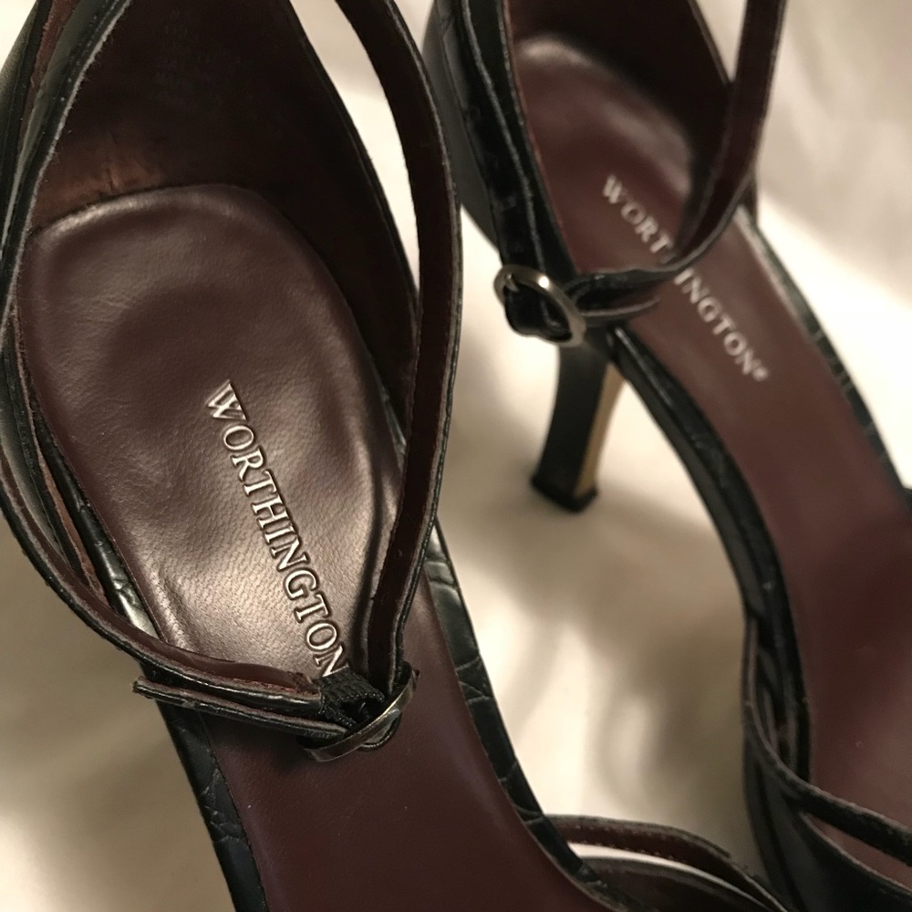 Worthington Black Leather Crocodile Ankle Size 8 - Picture 2 of 5